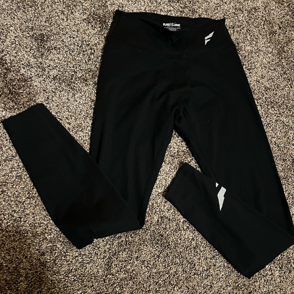 Flag Nor Fail black leggings size medium